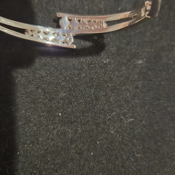 Luxury Fashion Jewelry - Picture 9 of 10